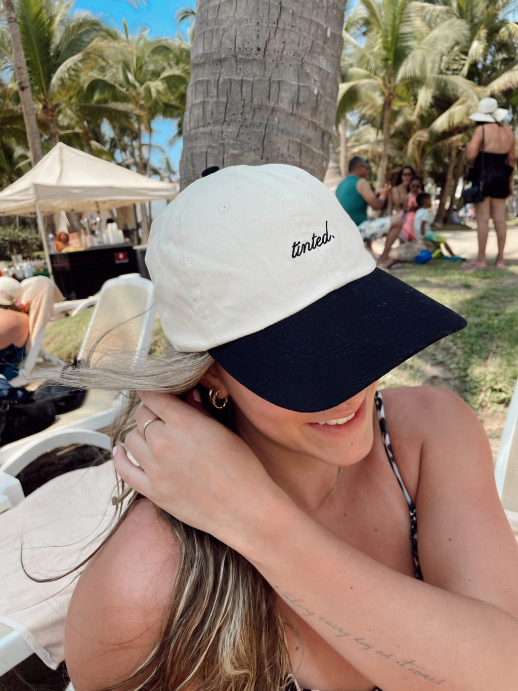Two Tone Hat | BLACK